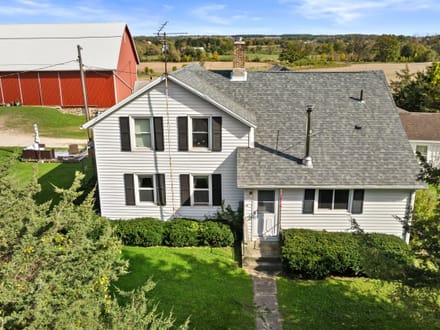 N5050 Brown Rd, Iron Ridge 