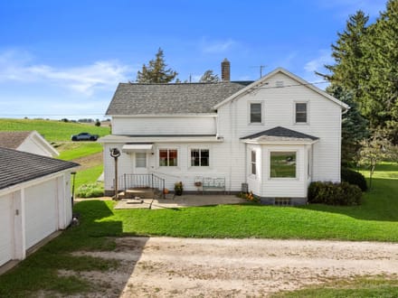 N5050 Brown Rd, Iron Ridge 