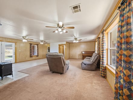  Country Home and Shop on 3 acres m/l