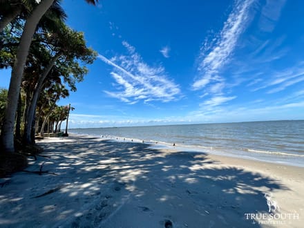 Coffin Point Plantation Lot w/ Private Beach Access