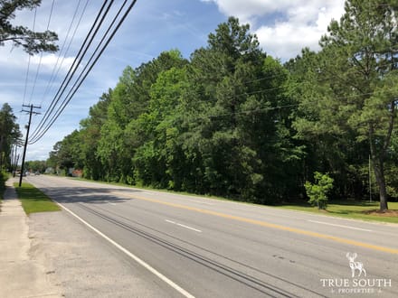 Hampton Midway Small Commercial Lot