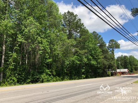 Hampton Midway Small Commercial Lot