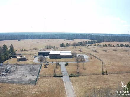 Furman Multi-Use Country Compound