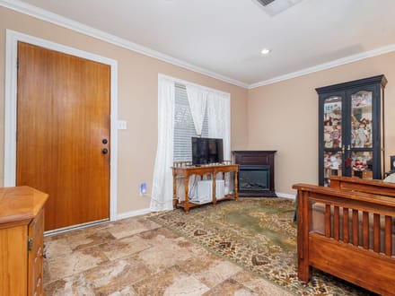 1201 N. 10th Street, Ballinger