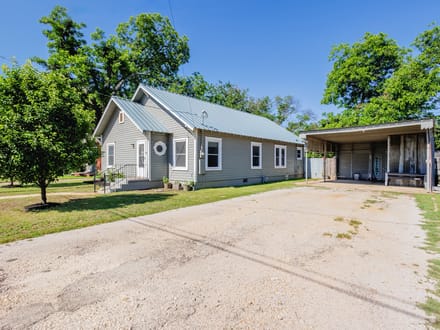 1720 S Commercial Ave