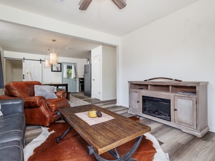515 W Walnut, Coleman