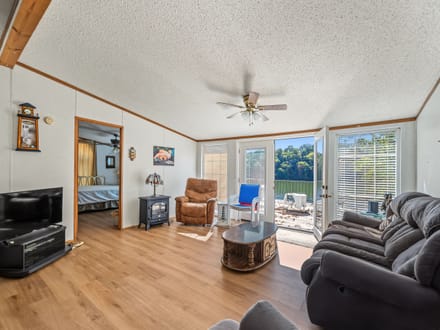 26072 Indian Creek Ln. Barnette, MO