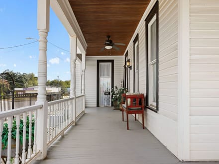 326 W Colorado St, La Grange