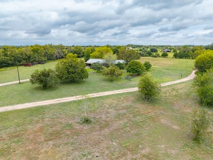 1727 FM 2503, Fayetteville 
