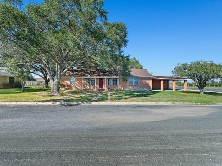 407 E Anderson St, Schulenburg