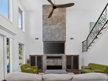 152 Fox Glen, 2 Homes, Endless ossibilities