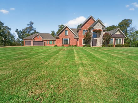 152 Fox Glen, 2 Homes, Endless ossibilities