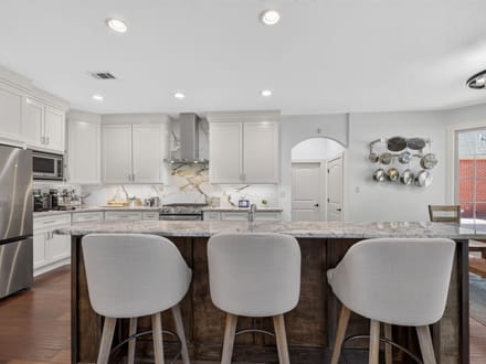 152 Fox Glen, 2 Homes, Endless ossibilities
