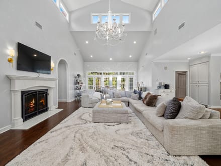 7718 & 7720 Flintridge Rd | Little Rock, AR | 7.6 Acres, 2 Homes, Pool & Gated Estate