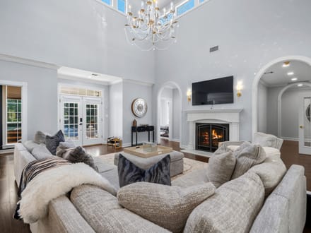 7718 & 7720 Flintridge Rd | Little Rock, AR | 7.6 Acres, 2 Homes, Pool & Gated Estate