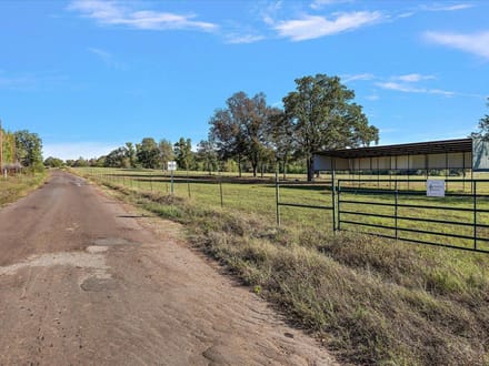 31 Acres | County Road 1601