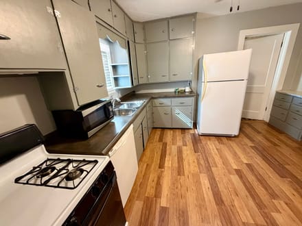 1212 W 5th ST Crofton NE