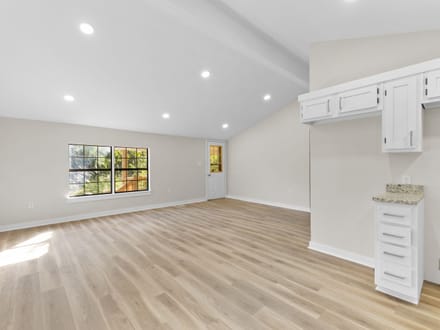 Newly remodeled Cozahome 7