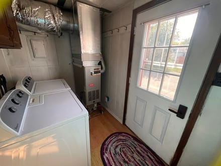 Charming 3 BR in Arthur, IL