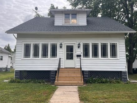 Craftsman Style in the Heart of Arthur, IL