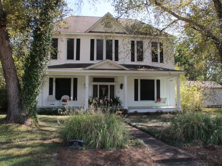105 Race St