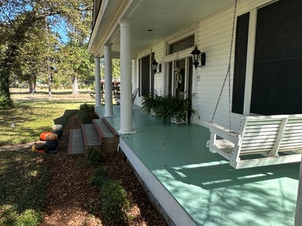 105 Race St