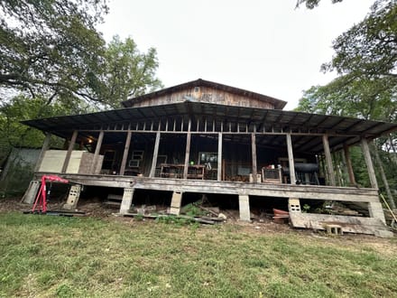 6117 Hwy 8 E