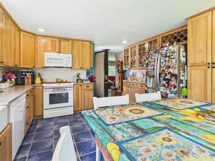 6473 Towpath Road