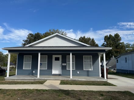 715 Vine St. 