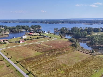 1.63 Acre Waterfront Lot for Sale in Beaufort County, NC!