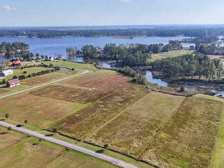 1.63 Acre Waterfront Lot for Sale in Beaufort County, NC!
