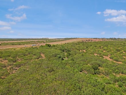 6484 St Park Rd. Lockhart, TX 78644
