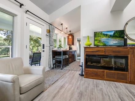 Shepard Hill Road Cottage and 9+ Acres