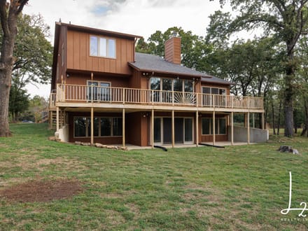 Big Hill Lake Dream Home - Lake Living, Recreation and Country Comfort