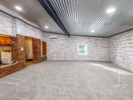 Fresh New Look -204 N Perry Howard