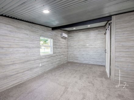 Fresh New Look -204 N Perry Howard