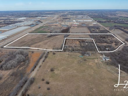 Prime Development Land in Park City, KS