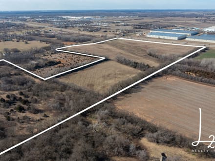 Prime Development Land in Park City, KS