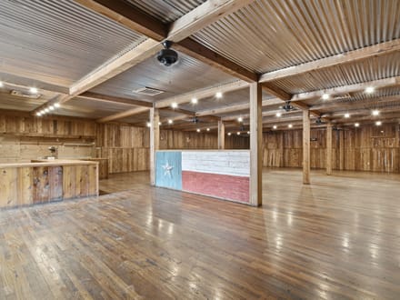 127 N Houston Street, Comanche, Texas 76442