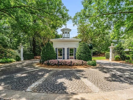 Stunning Old Waverly Condo