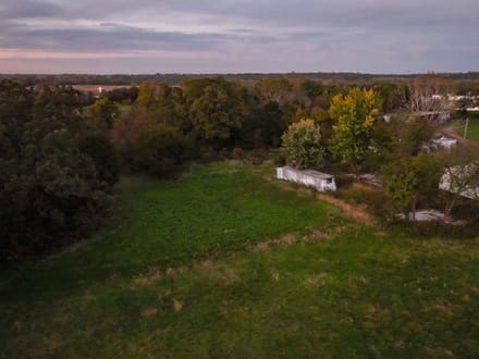 Wapello County, Iowa 25 Acres of Land for Sale with Home and Commercial Building