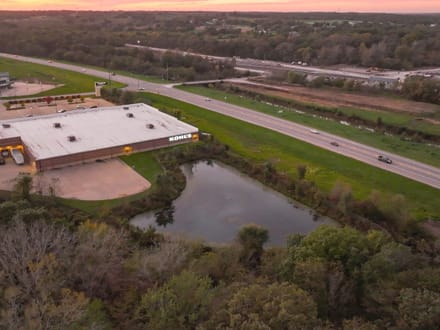 Wapello County, Iowa 25 Acres of Land for Sale with Home and Commercial Building