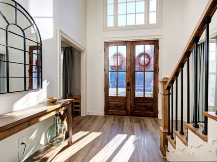 Beautiful  Brick Home on the Golf Course in Meadow Lakes!