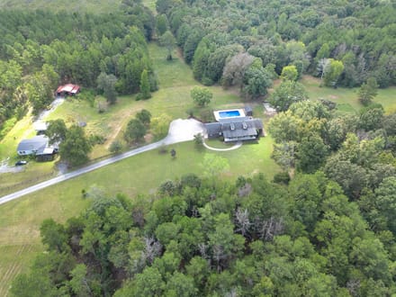 Country living on 5.49 beautiful acres in Silver Creek, Georgia!