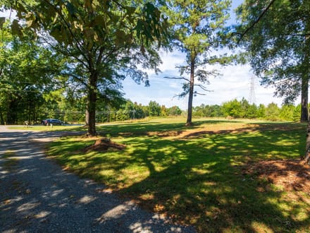 1960 Pleasant Road