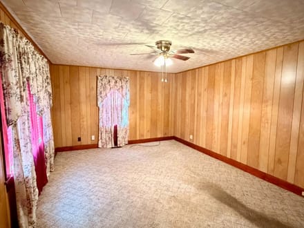 WELL-MAINTAINED HOME