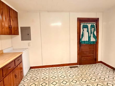 WELL-MAINTAINED HOME