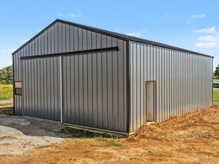New Construction w/ Shop