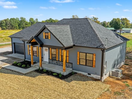 New Construction w/ Shop