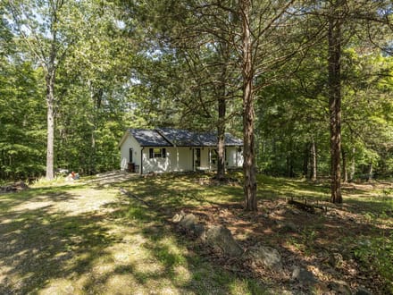 250 Meadow Woods Road, Hillsboro, MO-Jefferson Co. 